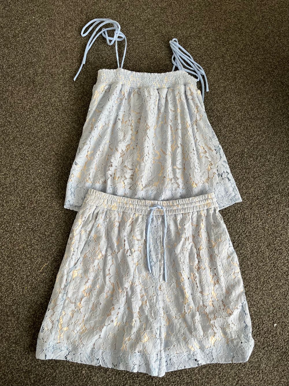 Second female set brand new