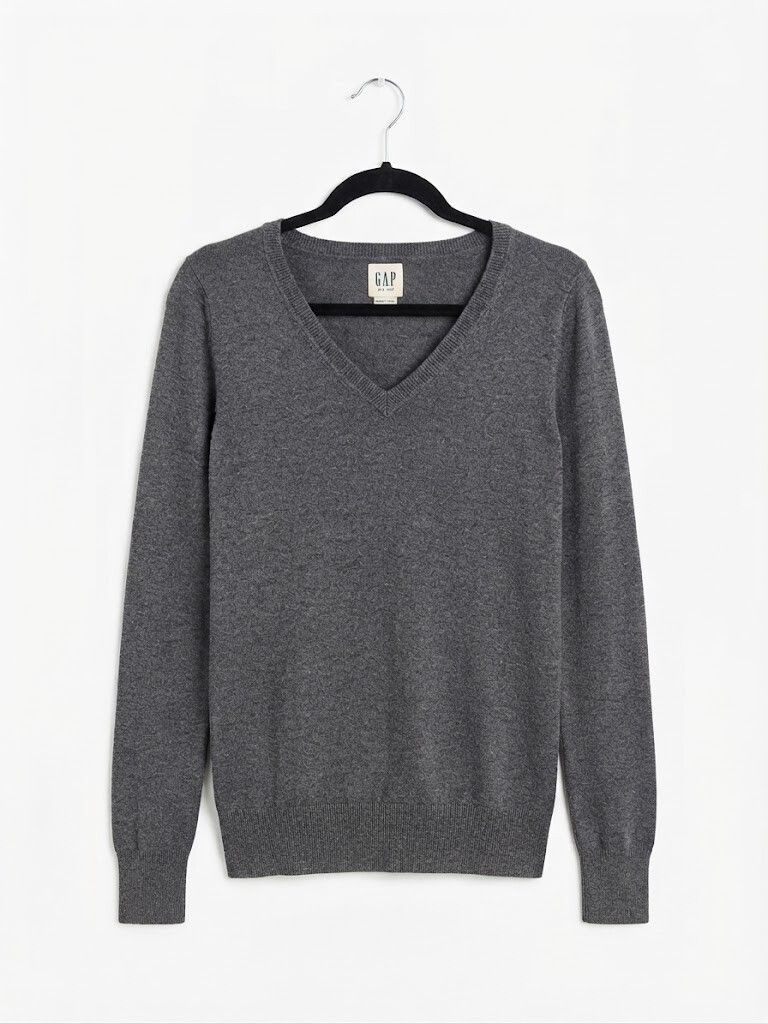 Gap Grey V-Neck Knit Sweater — Size XS
