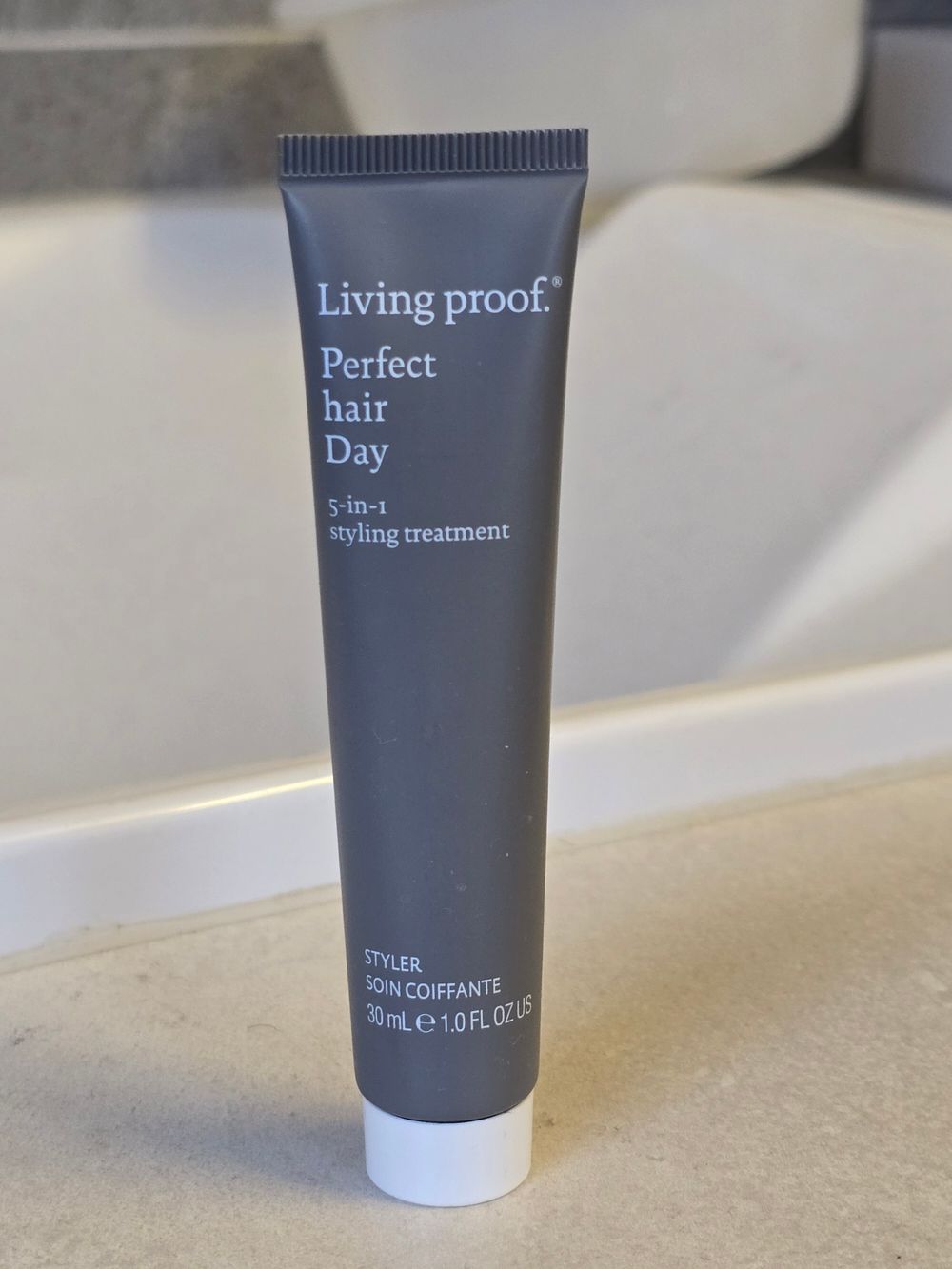 Living Proof Perfect Hair Day 5-in-1 Styling Treatment