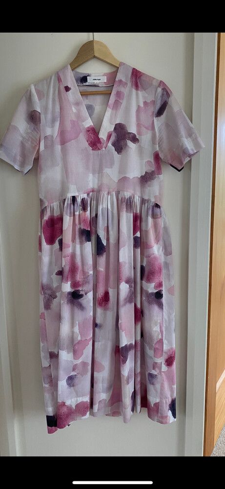 Juliette Hogan .. stylish, easy to wear dress