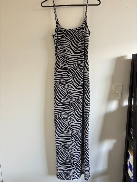 Princess Polly - Princess Polly Zebra Print Maxi Dress on Designer Wardrobe Princess Polly - Princess Polly Zebra Print Maxi Dress on Designer Wardrobe