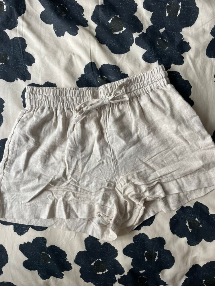 glassons linen style shorts
