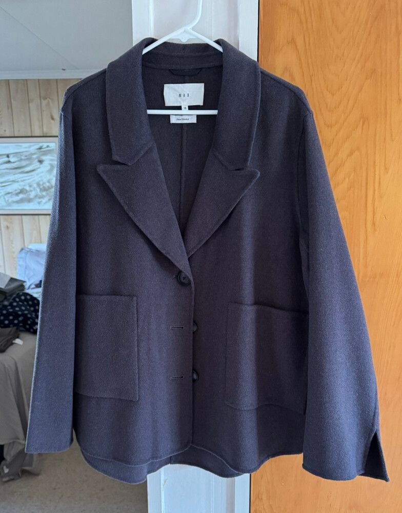 MAX - HAND FINISHED - DARK GREY CROPPED COAT