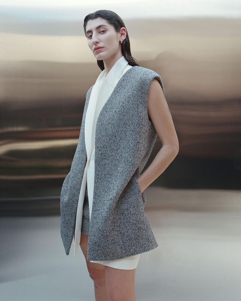 Stunning St Agni ‘Ink Twill’ Woven Wool Sleeveless Coat Blazer $1200