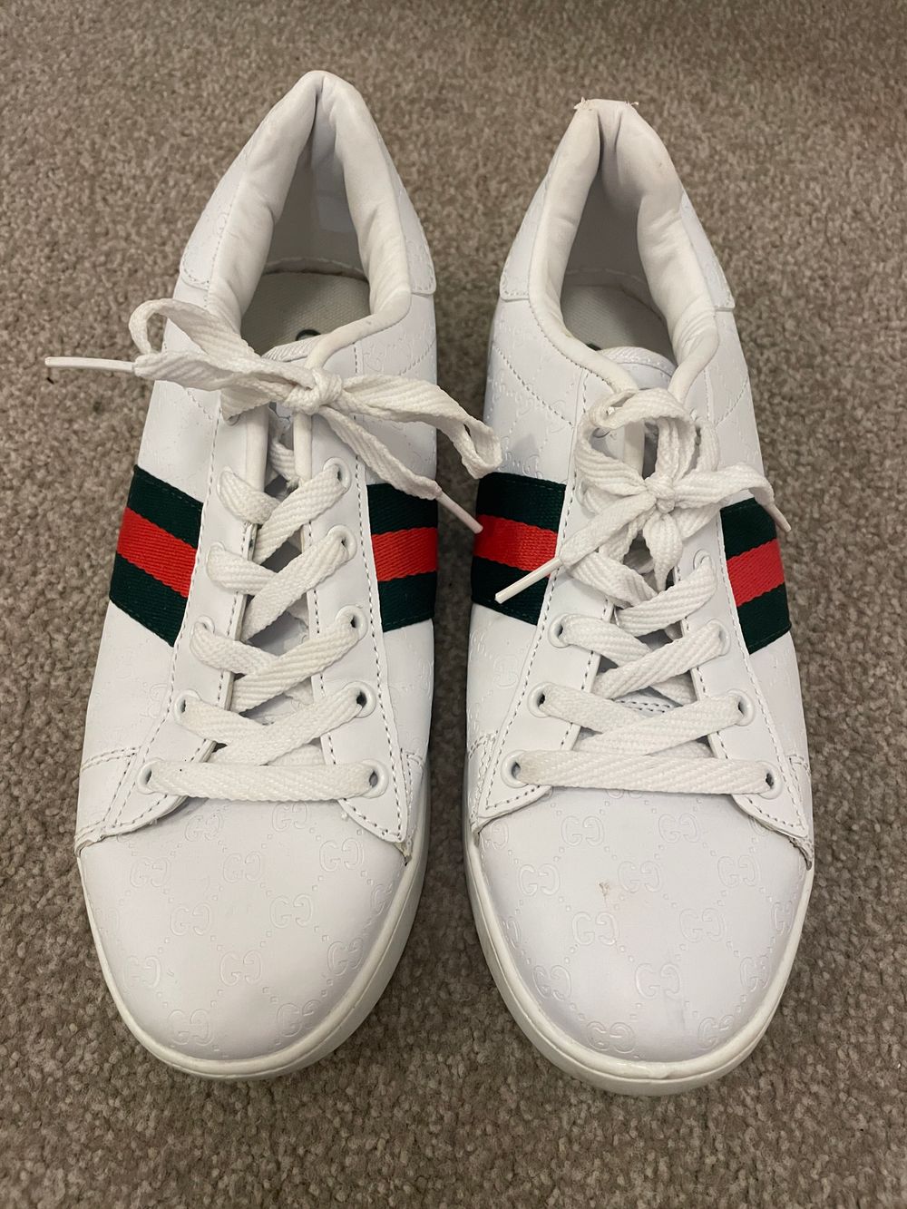White Logo Sneakers / Trainers