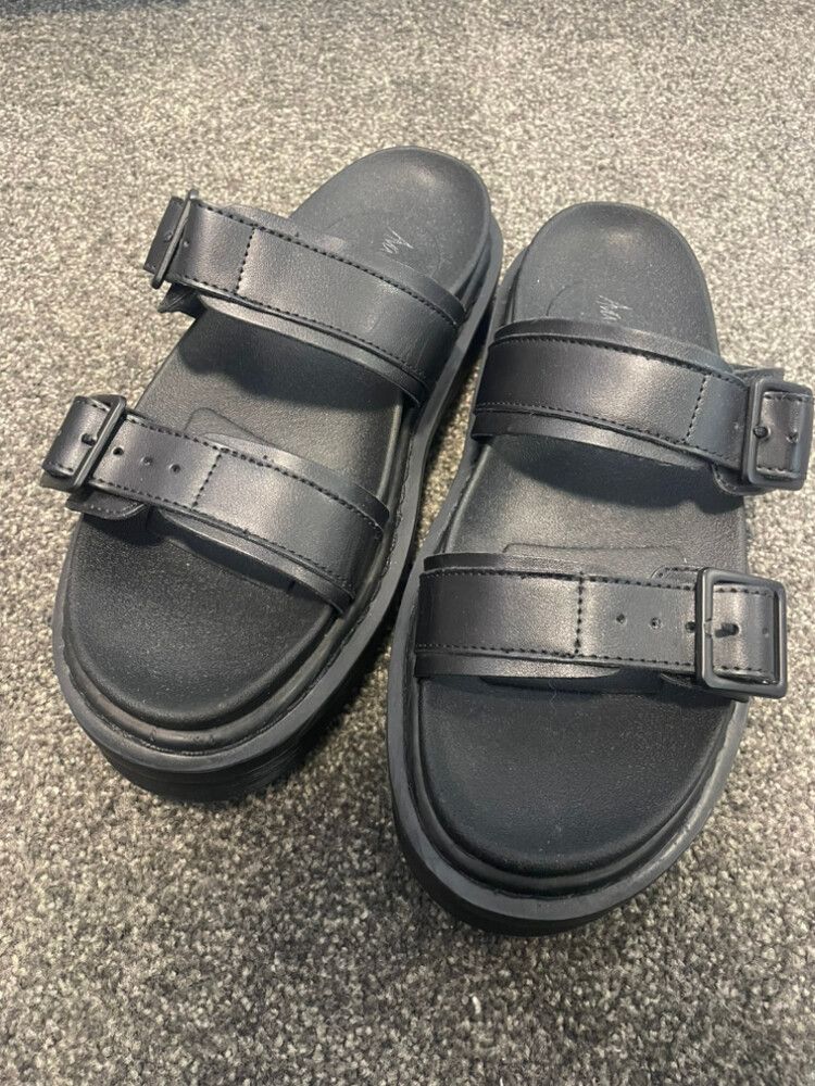 Black Sandals