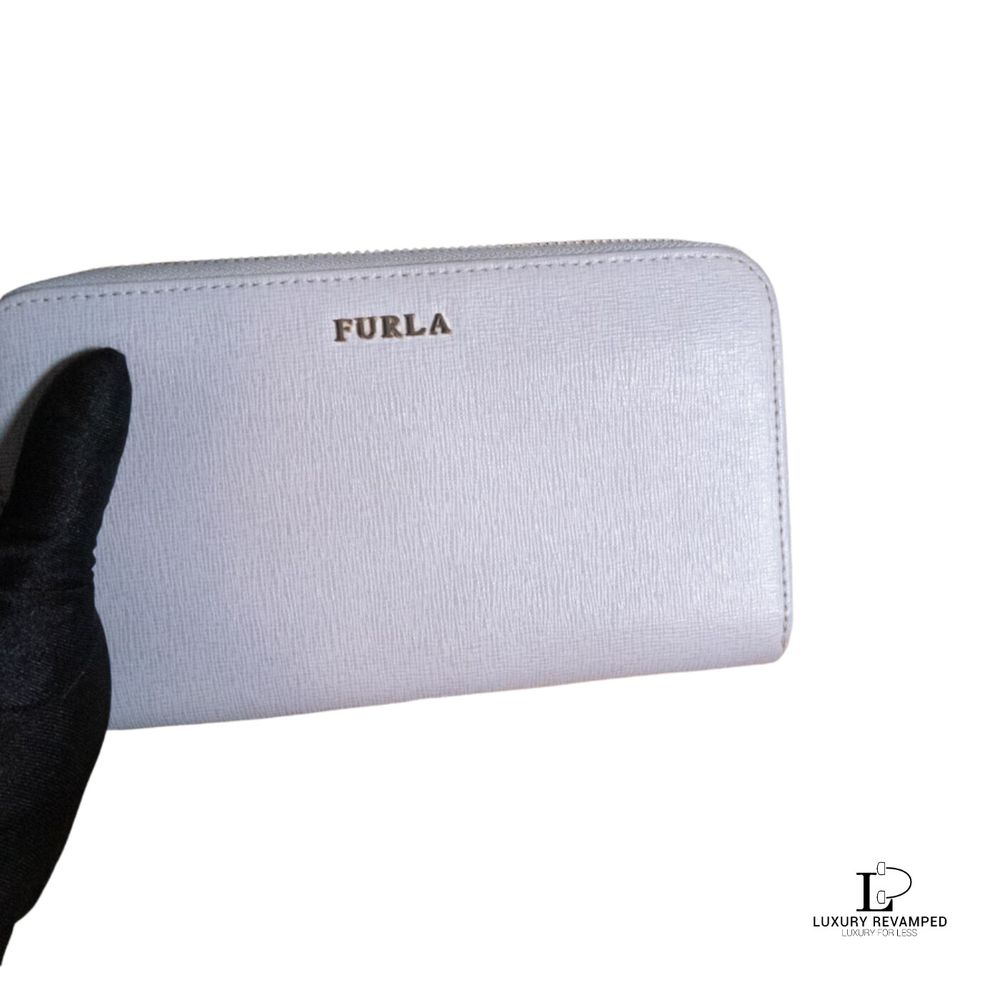 FURLA Long Leather Zip Wallet (WL-FU-202)