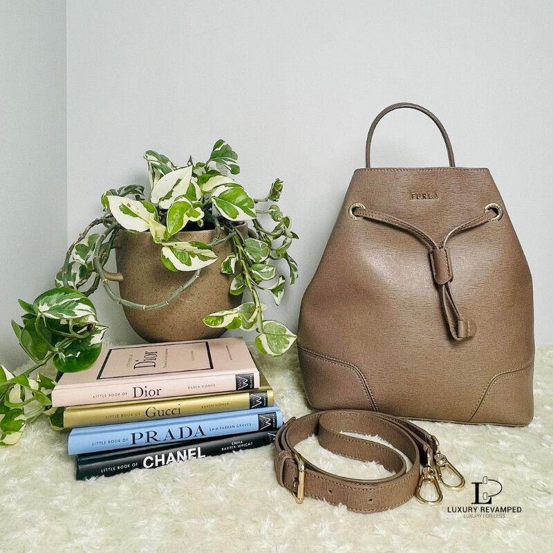 FURLA Two-way Leather Bucket Bag (B2W-FU-523)