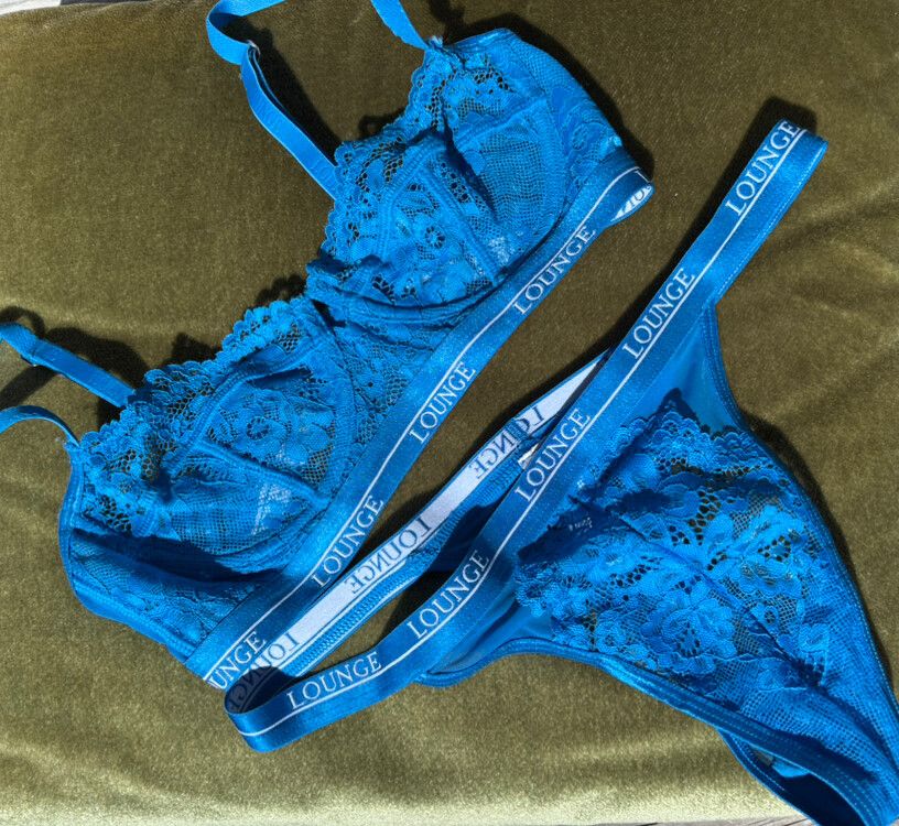Blue Lounge lingerie set