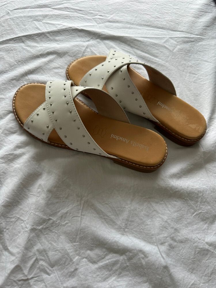 Isabella anselemi Trinidad sandal