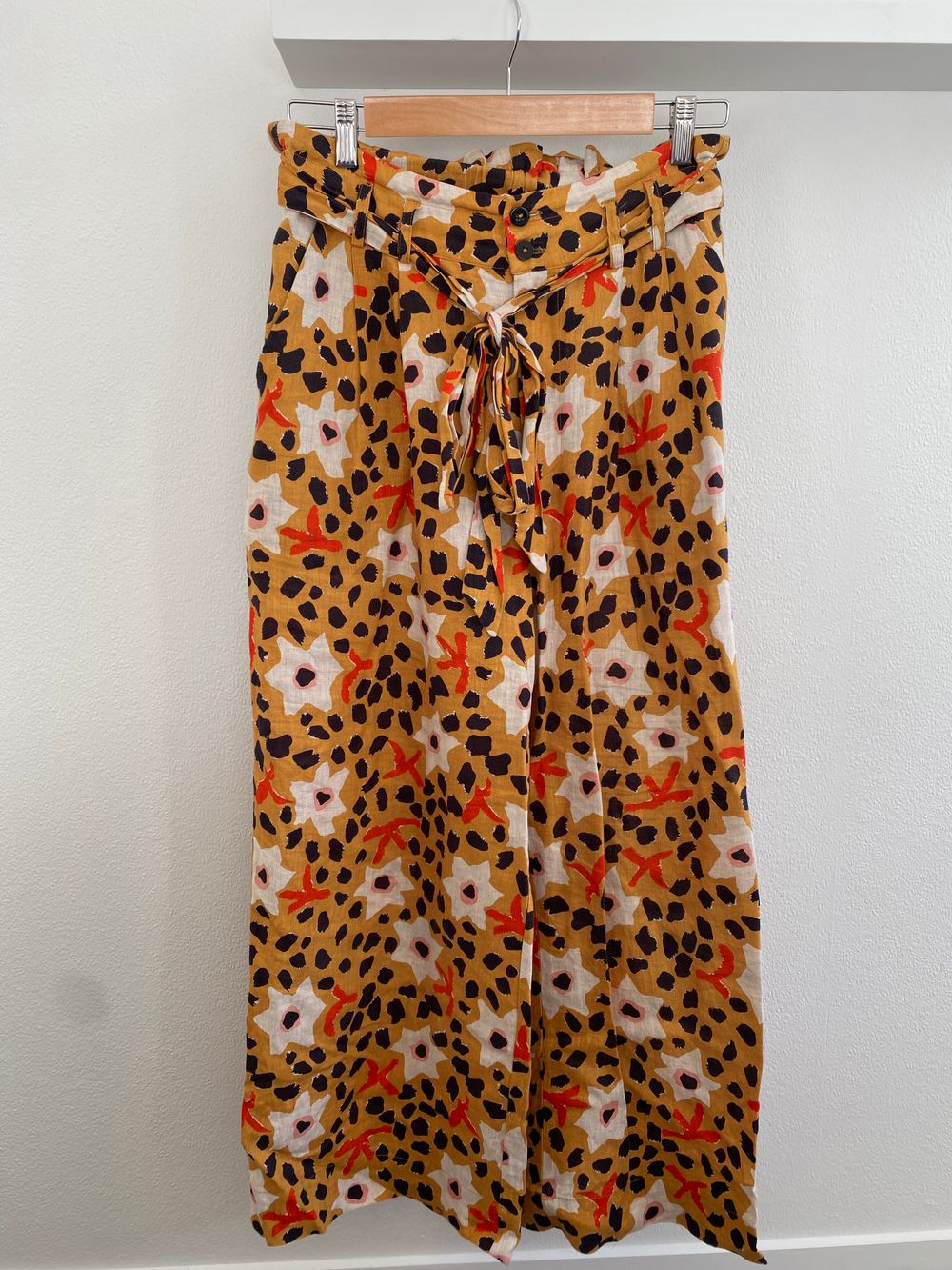 Gorman 100% linen patterned trousers