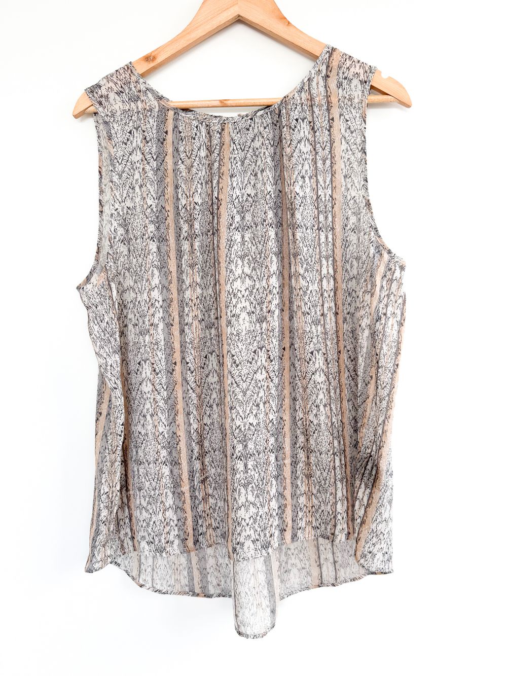🌾 STORM 100% Silk Top – Size 14
