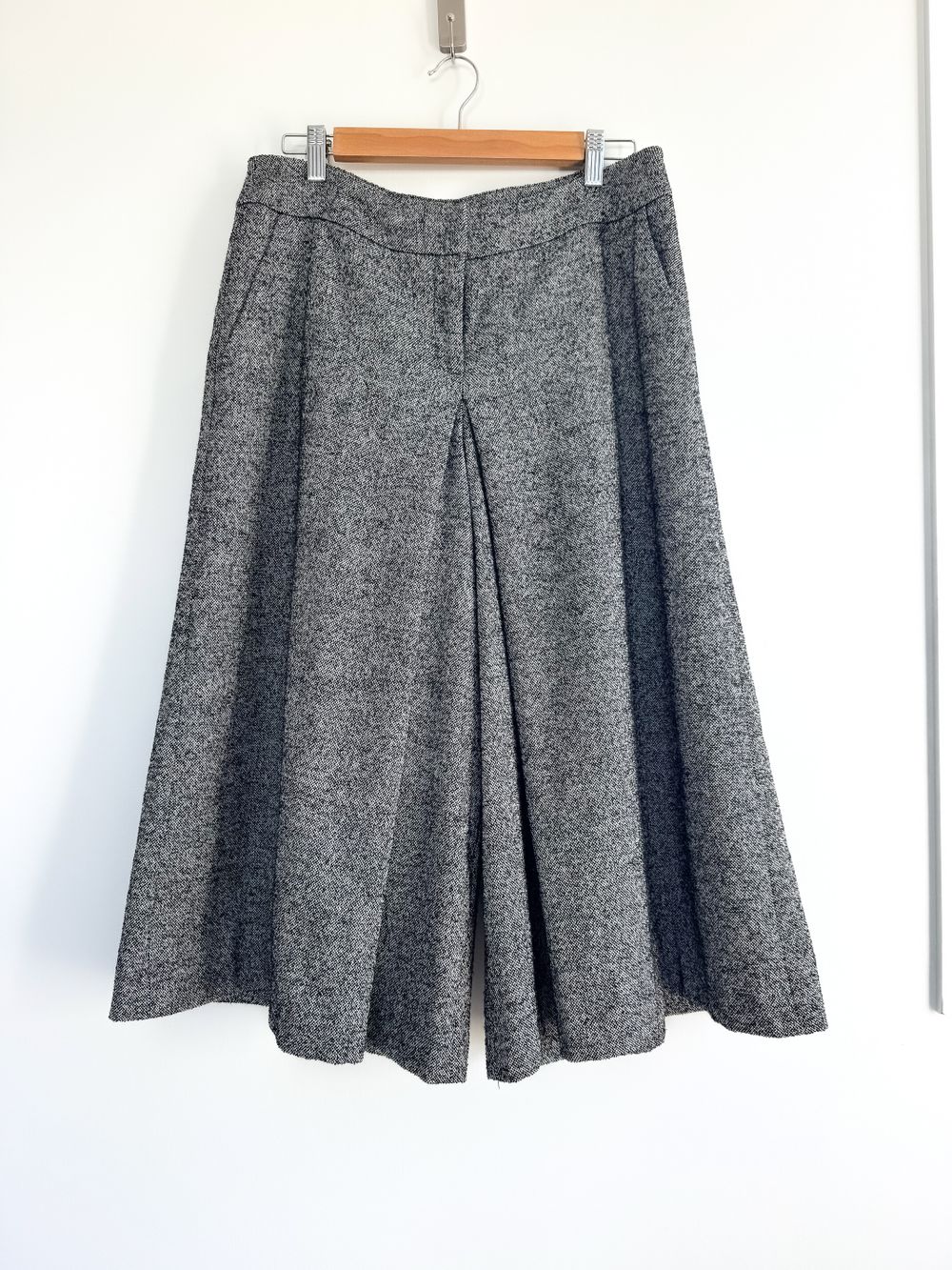 KAREN MILLEN Wool Blend Tailored Flared Сulottes, Size UK 12 EU 40