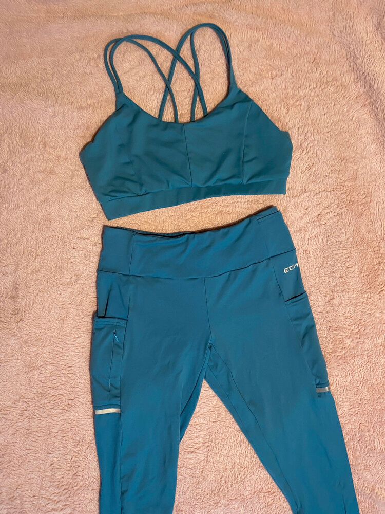 ECHT Set Leggings And Bra Top Size Medium Teal