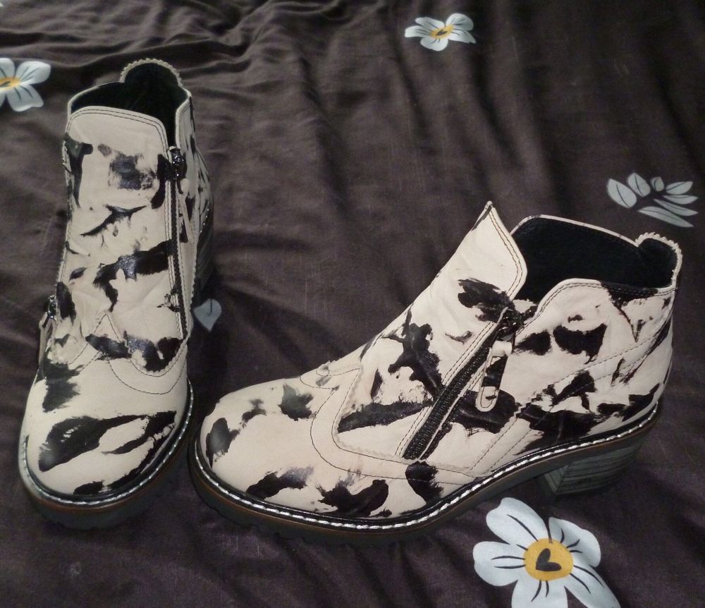 Minx Patterned Ankle Boots 37