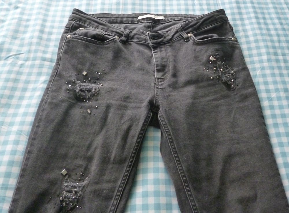 Monarl Black Distressed Jeans