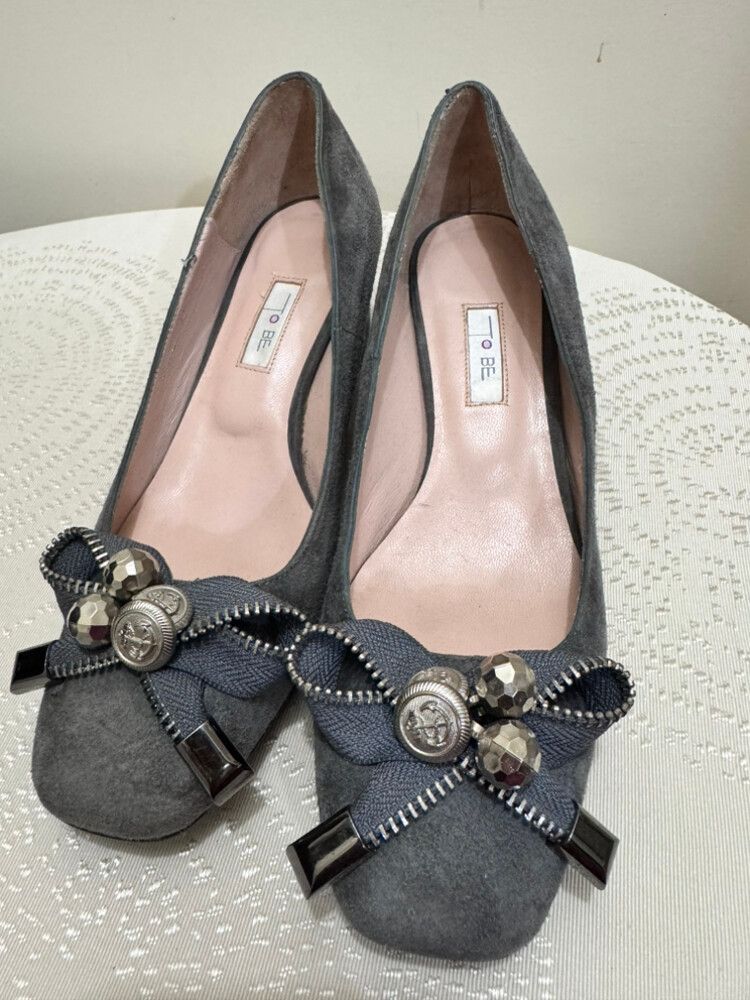 To Be Block Heel Suede Pumps – Size 36 (Made in Spain)