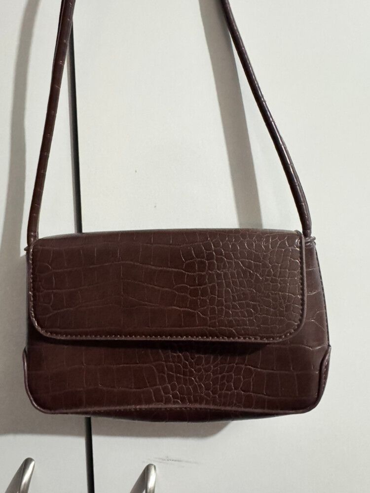 Glassons Croc-Embossed Shoulder Bag