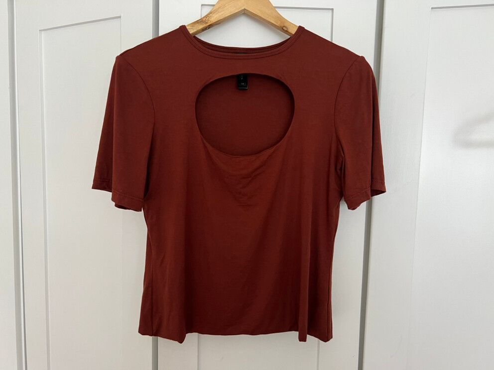 Rachel Mills- Mini Oval