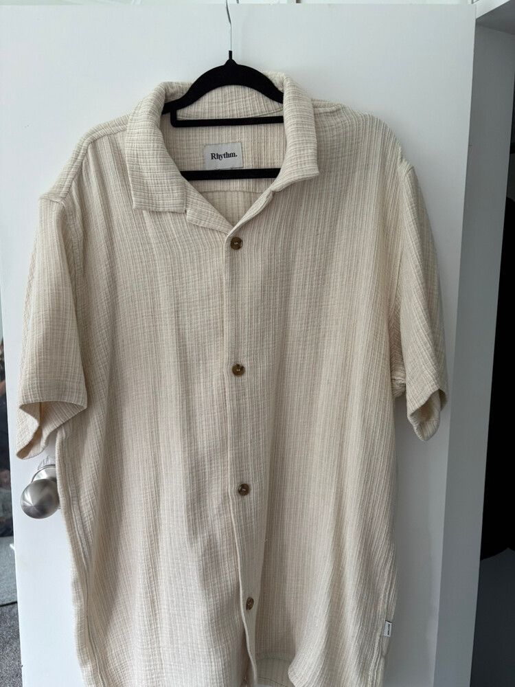 From City beach Men’s Shirt Size XL