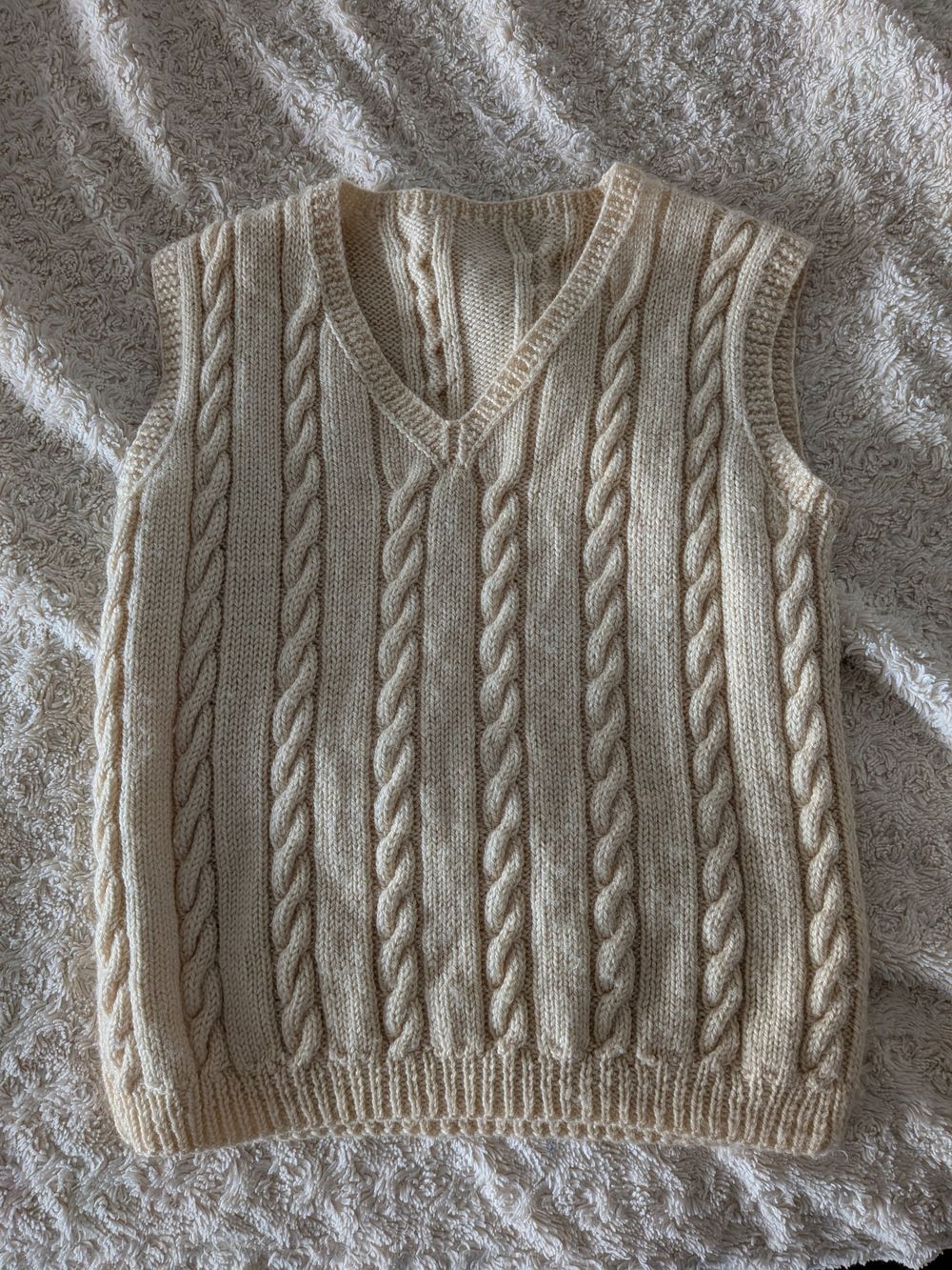 Vintage Cable Knit Sweater Vest