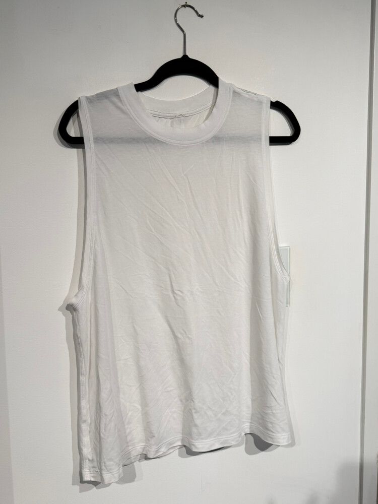 Lululemon muscle tank