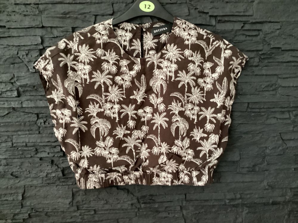 Decjuba Brown Palm Print Top