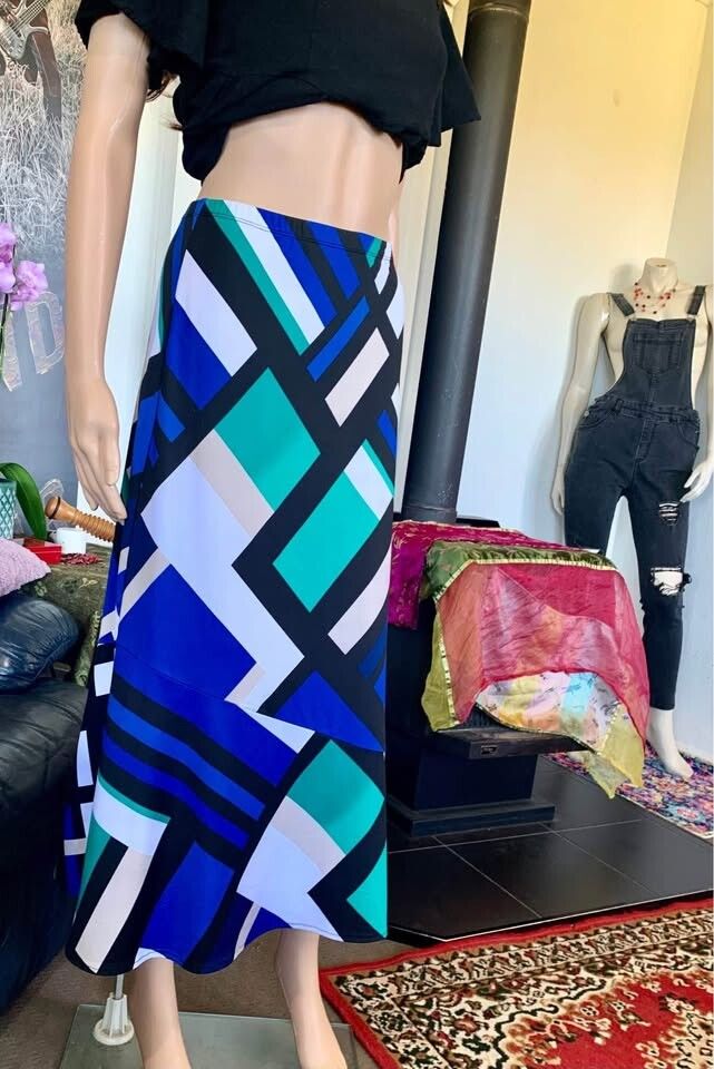 Geometric Skirt - Size 12