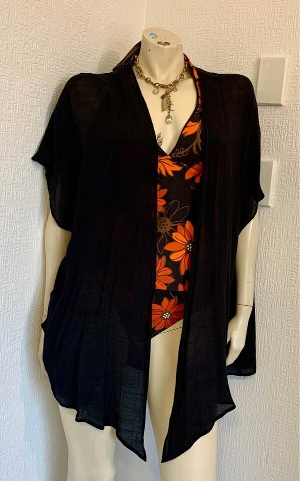 Wild Child Lace Feature Duster - Size 12-14