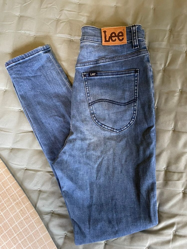 Lee Jeans