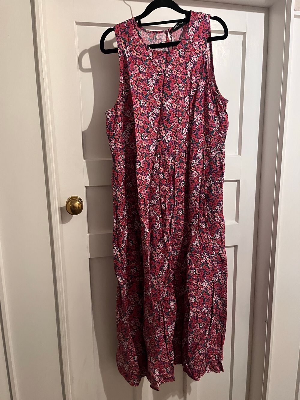 Decjuba Red Floral Midi Dress