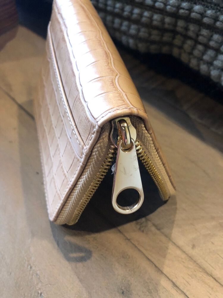 Lilith Camel Croc Wallet