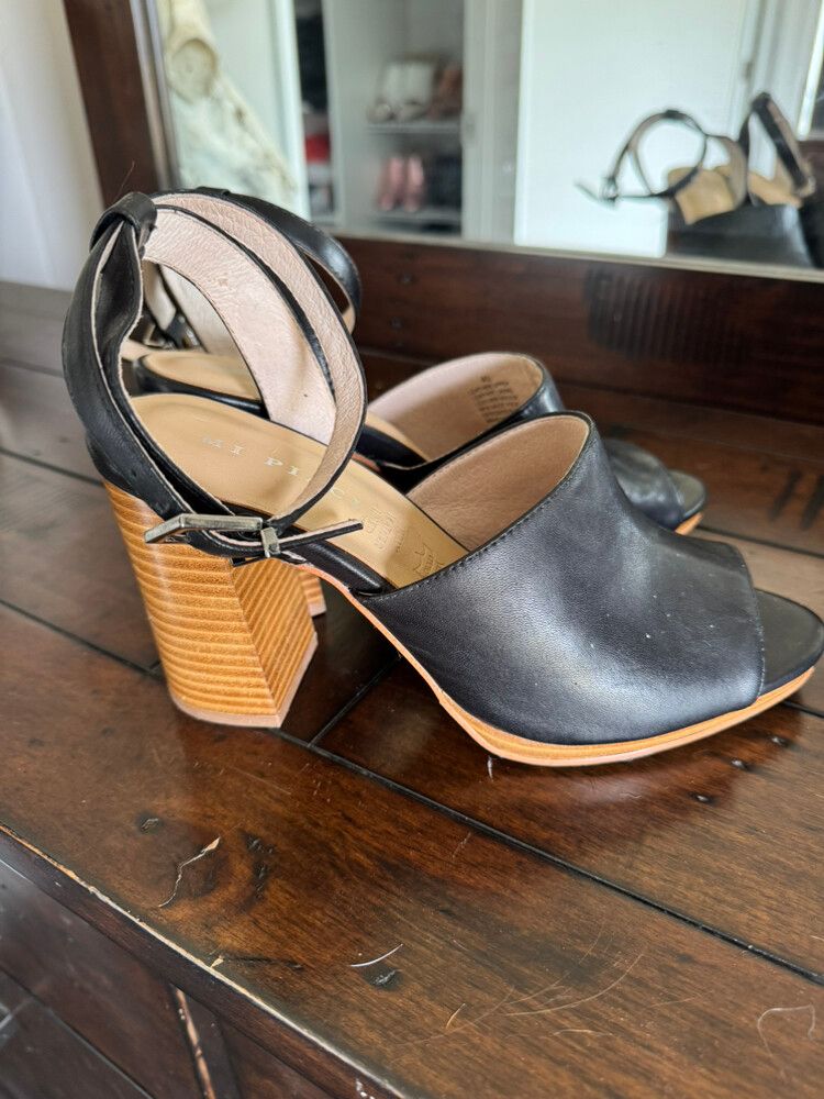 Mi Piaci Yasu Heels Black