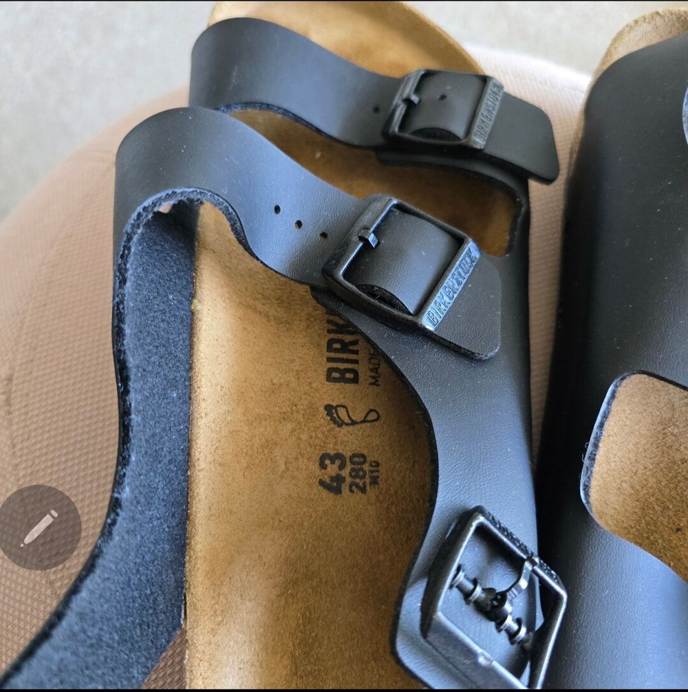 Birkenstock Black Arizona Sandals