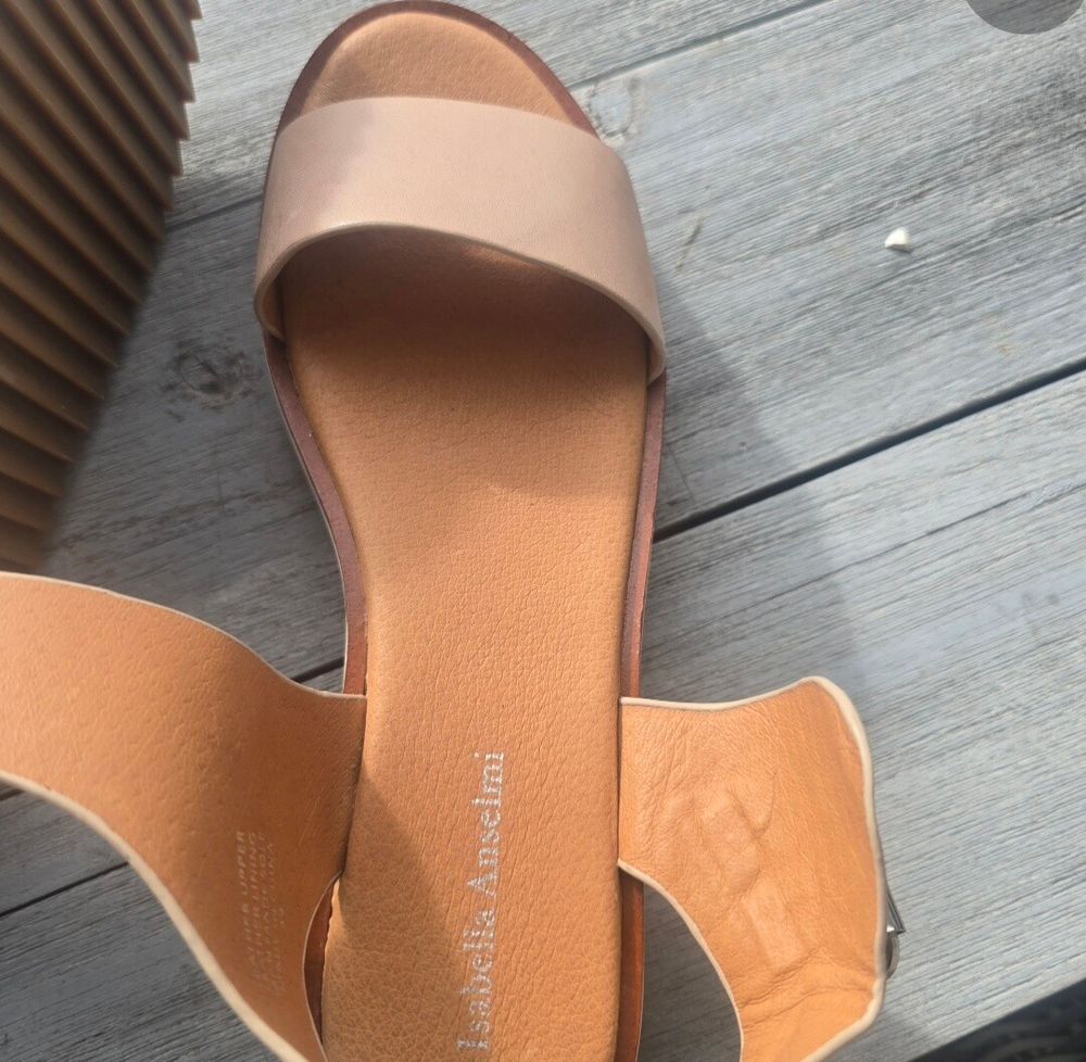 Isabella Anselmi Beige Platform Sandals