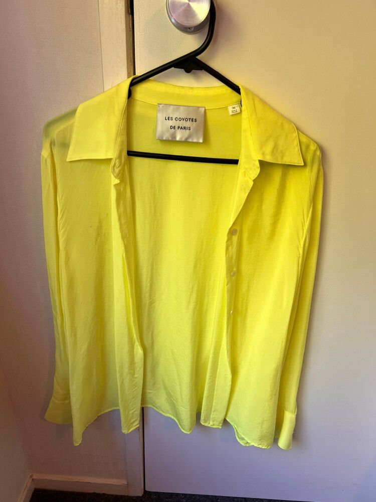 Les Coyotes De Paris yellow shirt