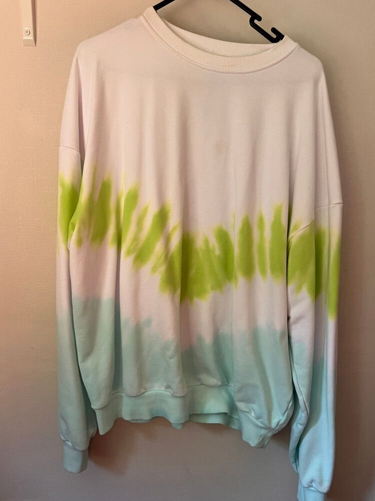 Lorna Jane White Green Tie Dye Jumper
