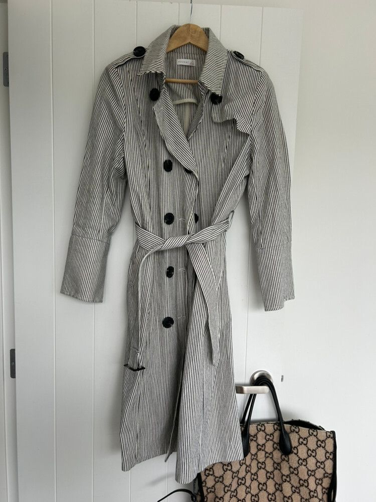 Kookai Trench
