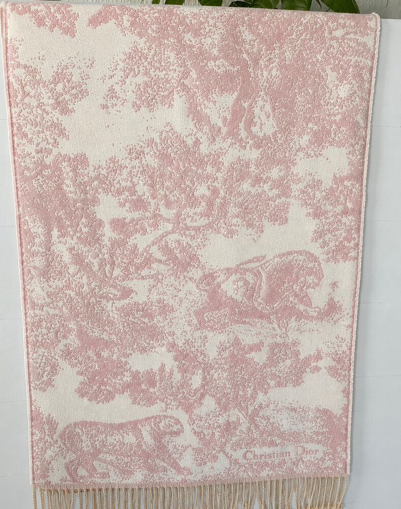 Dior Pink Cashmere scarf