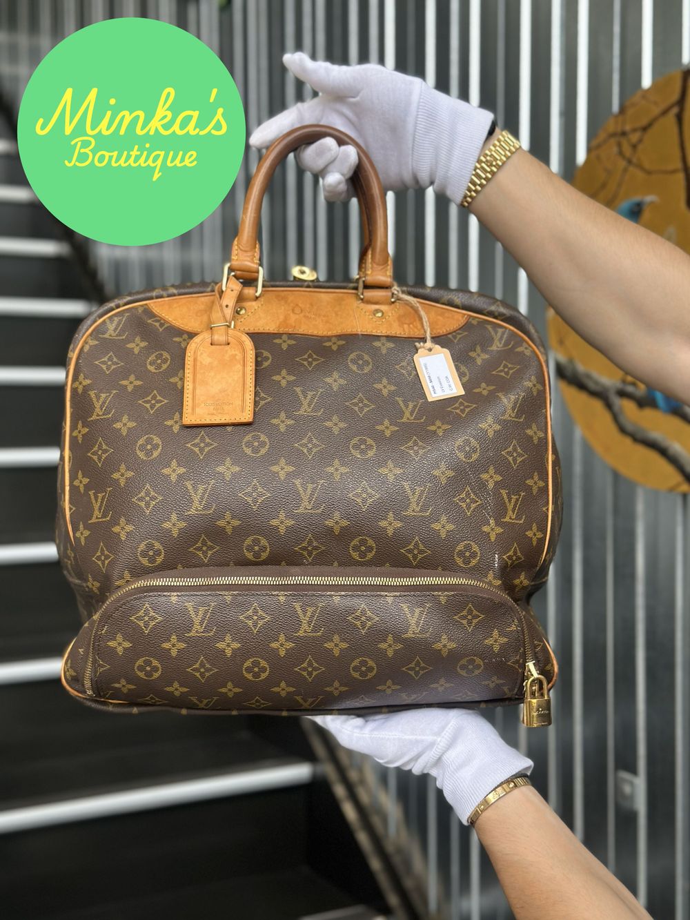 Louis Vuitton Evasion