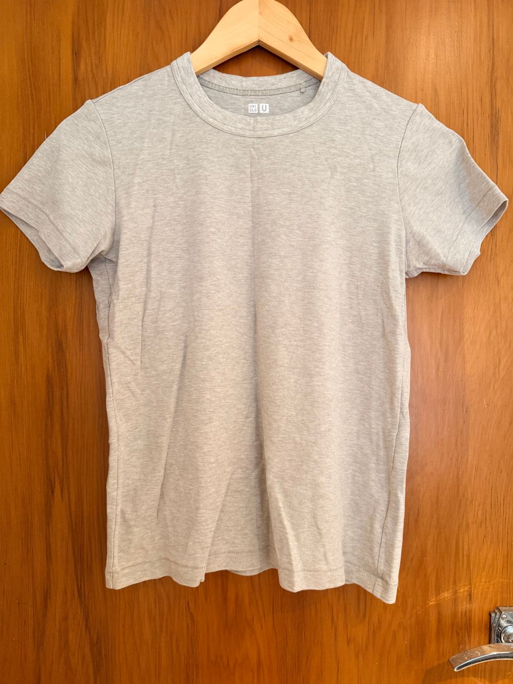 Uniqlo T-shirt