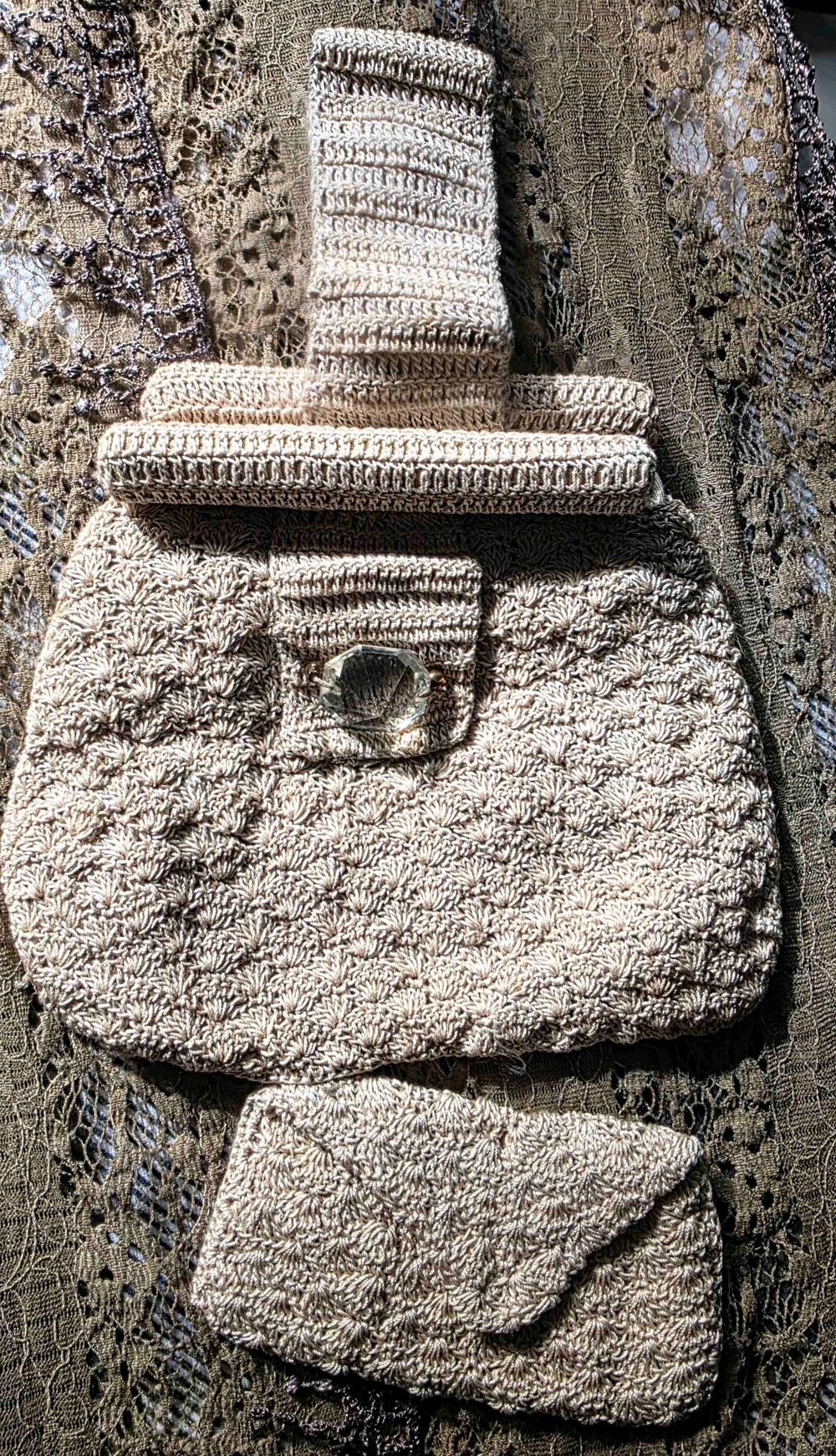 Vintage 1940s/1950s Crocheted Purse & Matching Wallet Set – Beige with Lucite