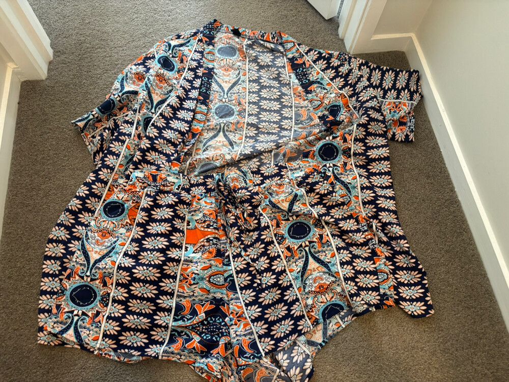 Navy Orange two piece kimono and shorts  Size 1XL