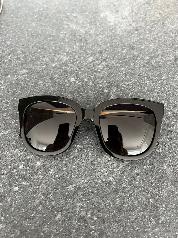 Gentle Monster Black Sunglasses