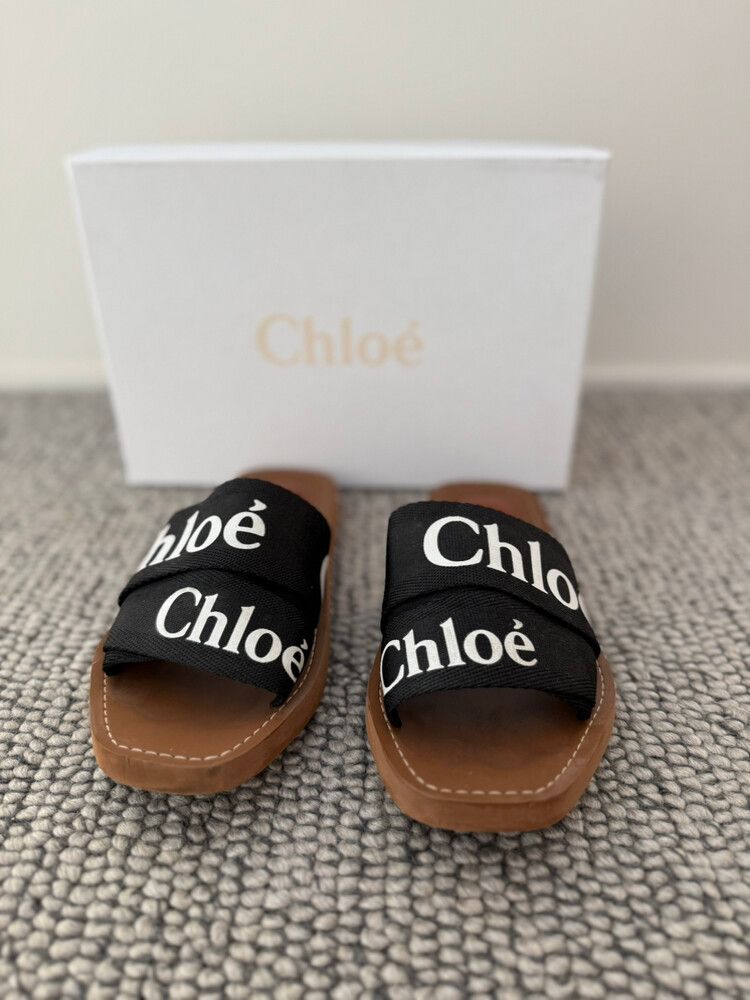 Chloe woody slides