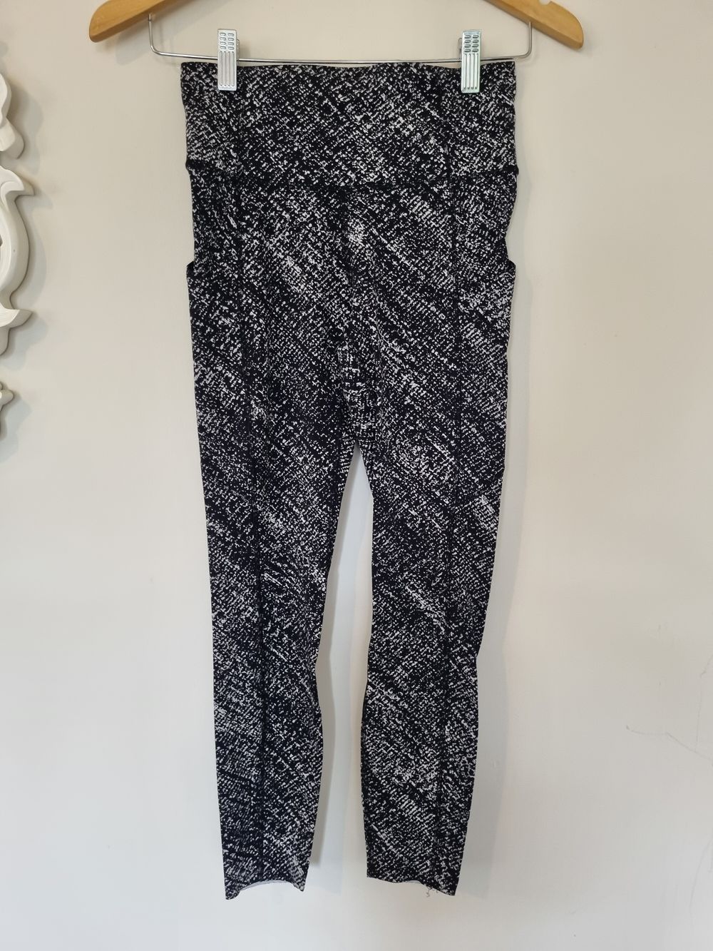Fast and Free 25" size 4