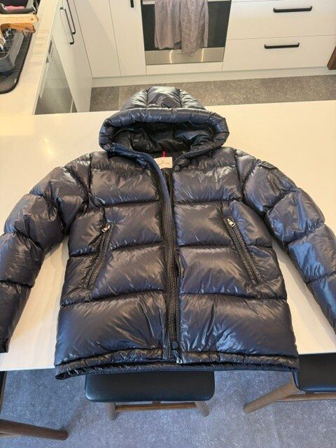 MONCLER Ecrins Giubbotto down filled puffer jacket