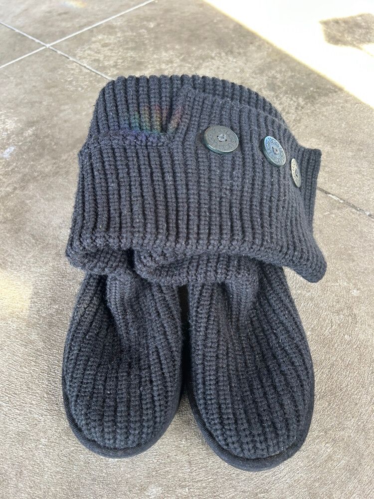 Genuine UGG Australia Black Solid Knit Cardy Boots Women's US 9