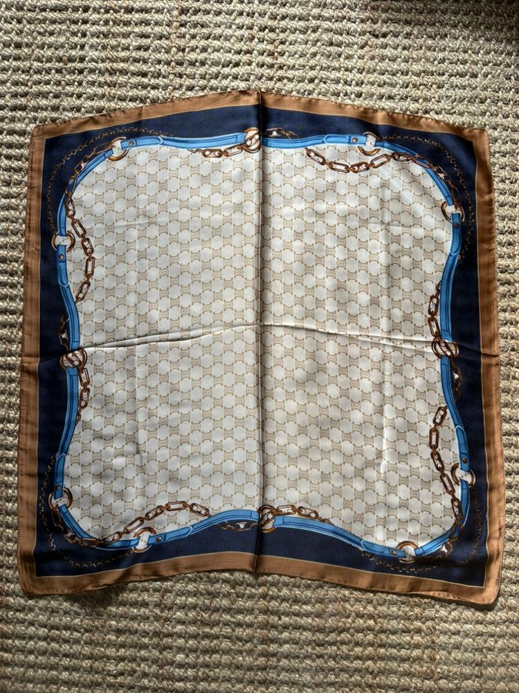 Fashion Triomphe Scarf