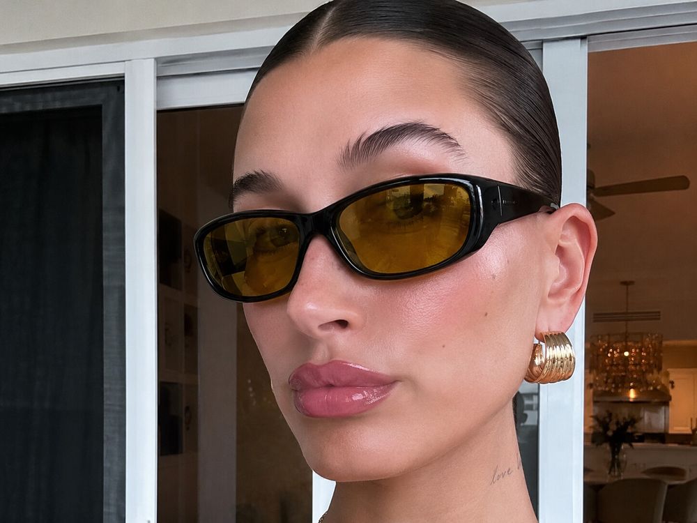 Y2K Yellow Wrap Around Sunglasses 😎 | Festival Piece | Designer Look